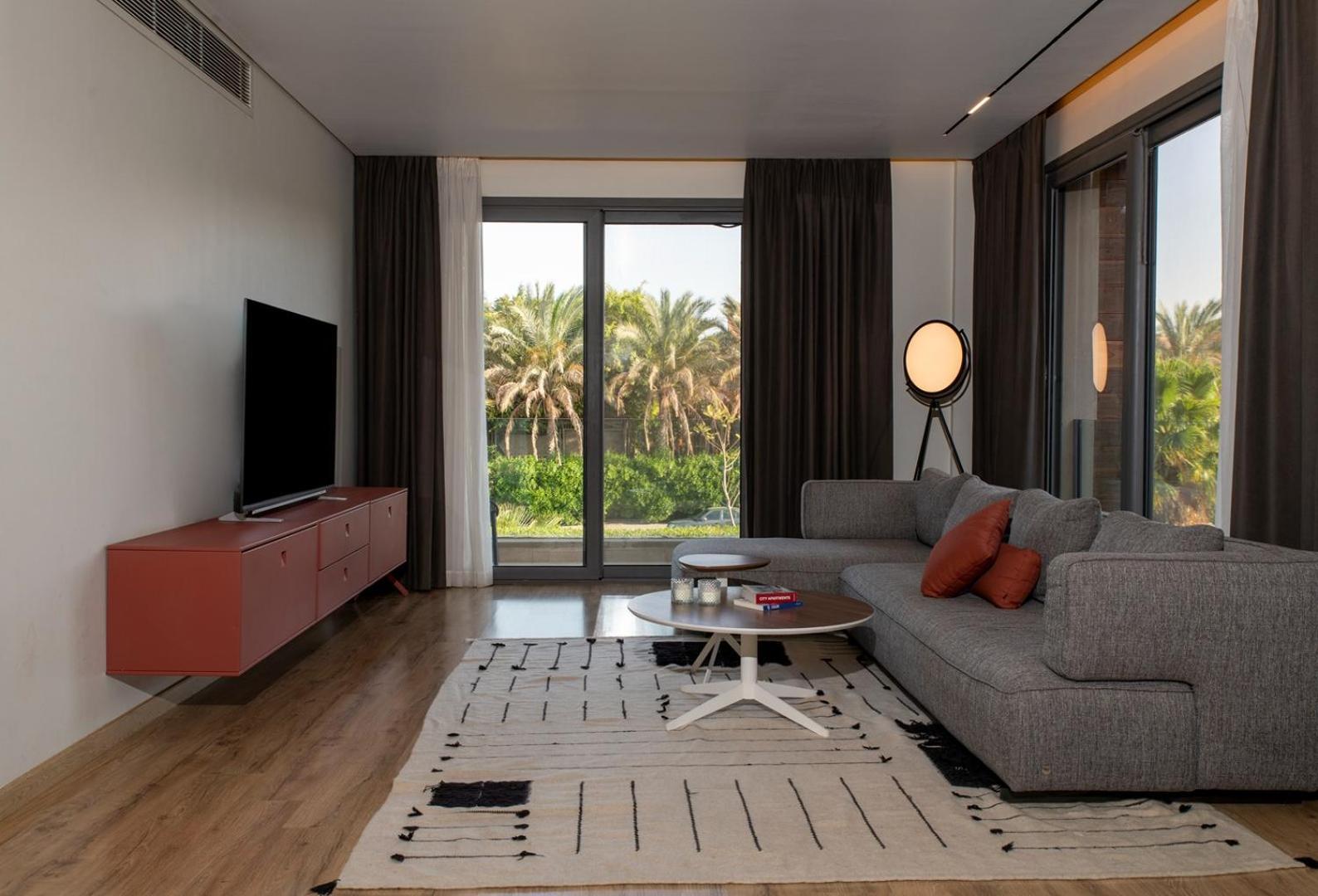 Sequoia At Silver Palm Near The Waterway Apartment